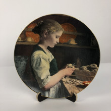 Коллекция из 4-х тарелок с изображением детей