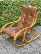 Кожанное кресло-качалка Strässle Swiss
