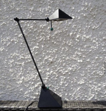 Дизайнерская настольная лампа от Brilliant Leuchten