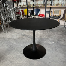 Круглий обідній стіл Tulip