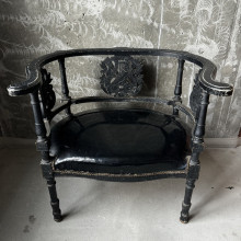 Антік крісло