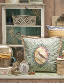 Спальня у прованському стилі: сила текстилю із французького села