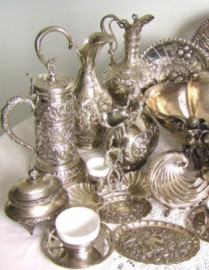 Как ухаживать за антикварным столовым серебром?