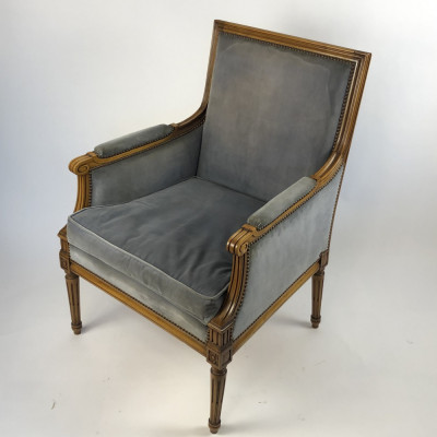 Пара крісел у стилі Louis XVI