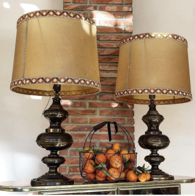 Парні лампи з рідним абажуром і патиною