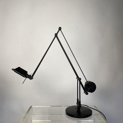 Лампа з регулятором висоти