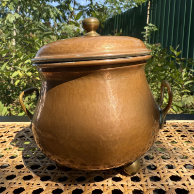 Медный горшок с крышкой