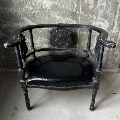 Антік крісло