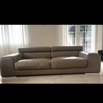 Кожаный диван BoConcept