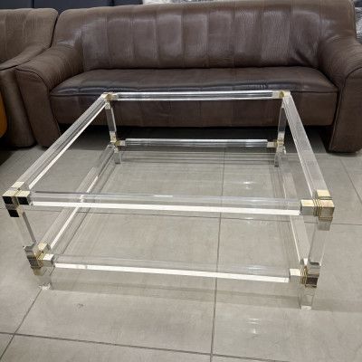Журнальный столик Plexiglas